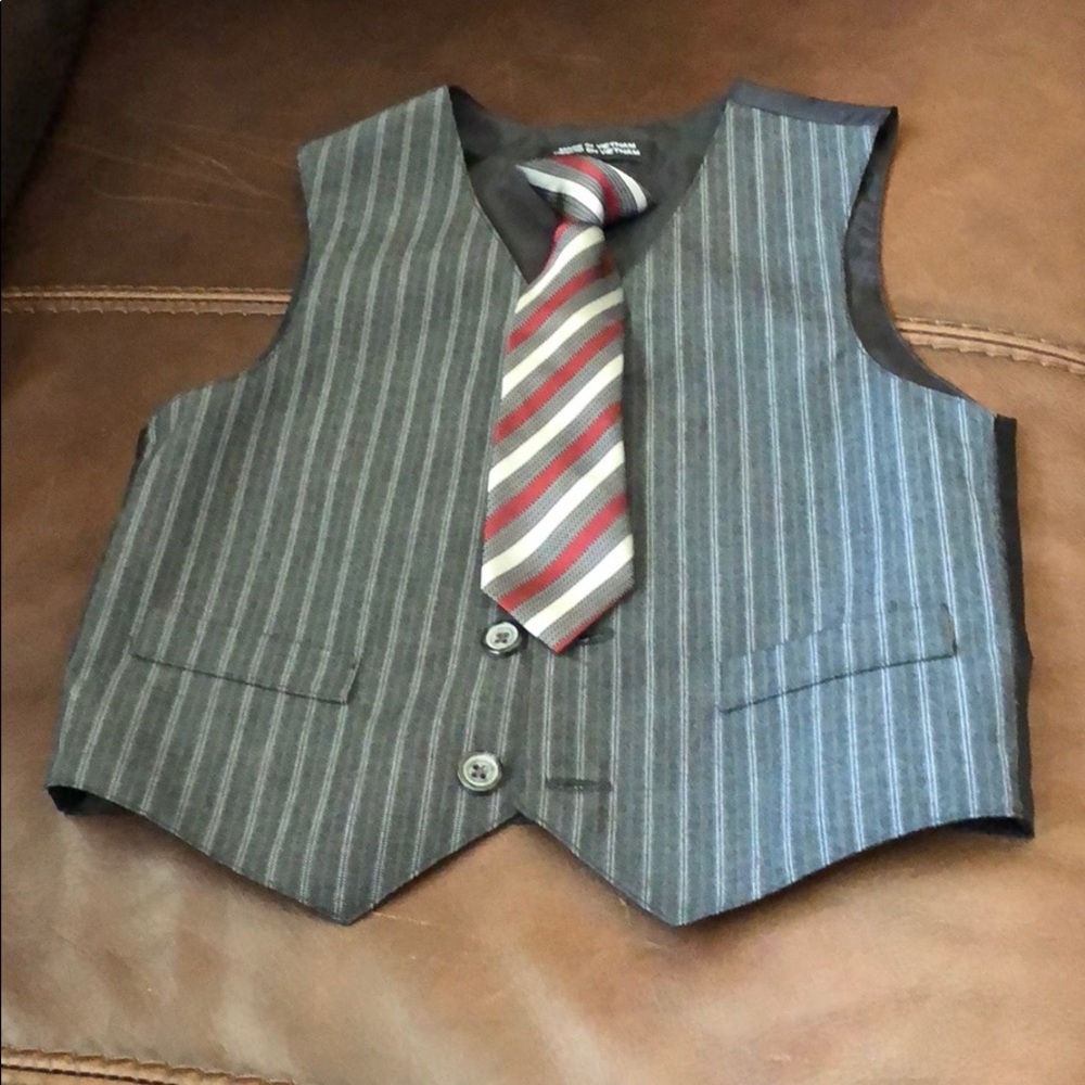 Boys Best and clip-on Tie